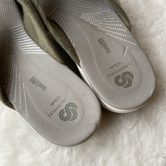 Cloudstepper by Clarks Grey Soft Cushion Sandals - Picture 3 of 5